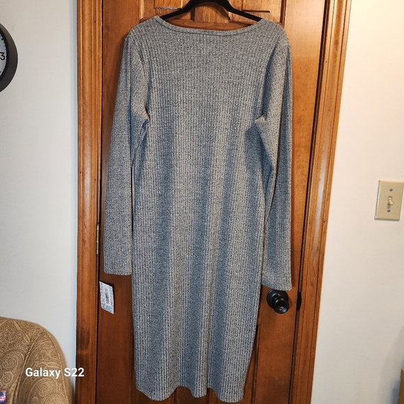 LulaRoe Debbie Sheath Gray Long Sleeve Knit Dress NWT 2XL - Picture 2 of 10